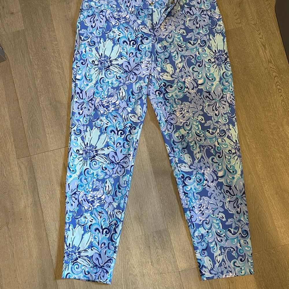 Lilly Pulitzer Blue Floral Luxletic pants. NWT!